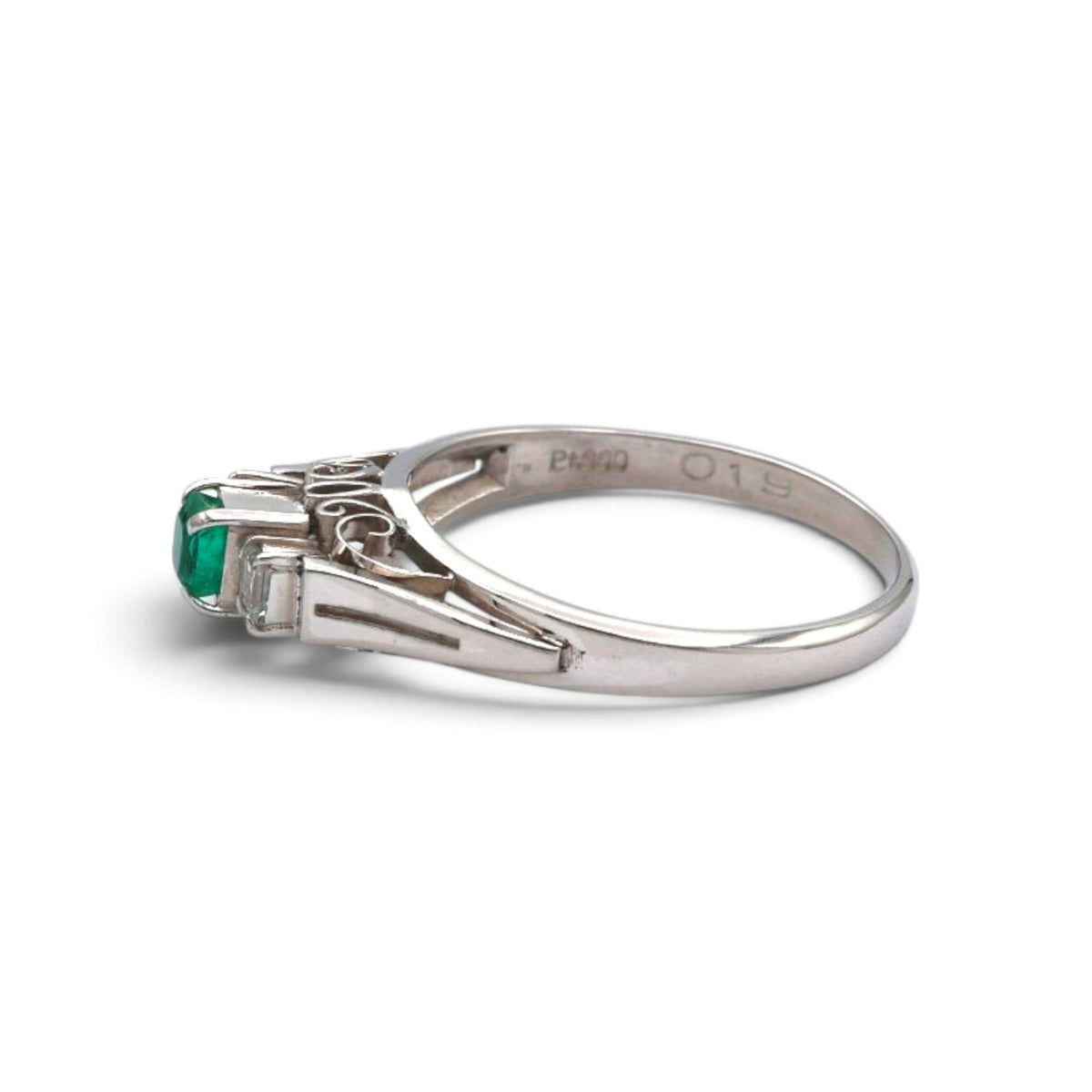 エメラルド リング プラチナ PT900 ヴィンテージ ジュエリー Estate Jewelry Japan JEM-1091-2