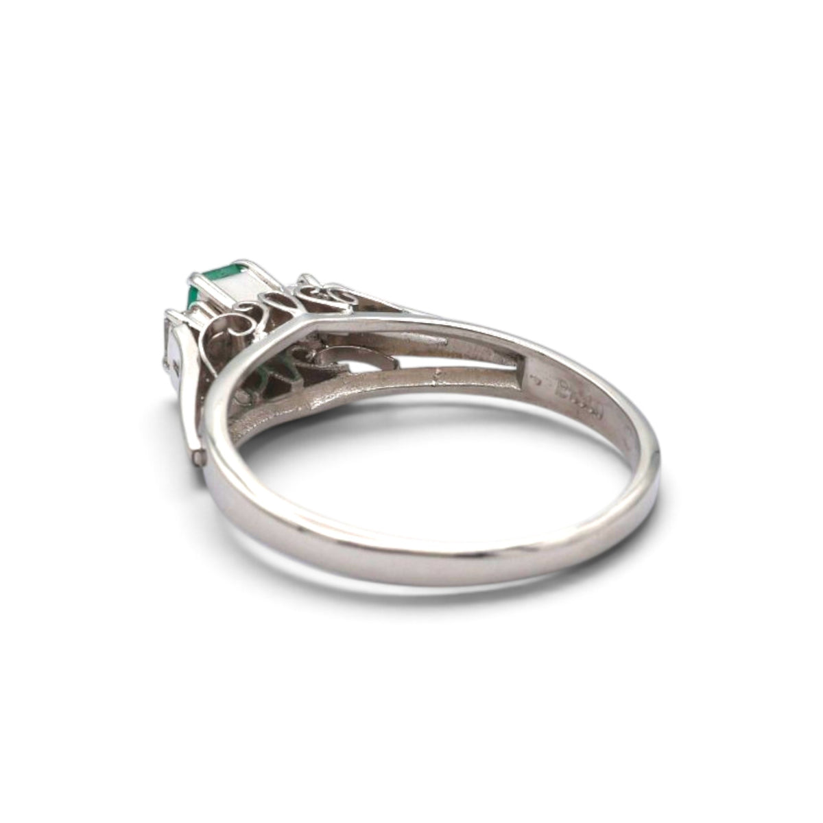 エメラルド リング プラチナ PT900 ヴィンテージ ジュエリー Estate Jewelry Japan JEM-1091-2