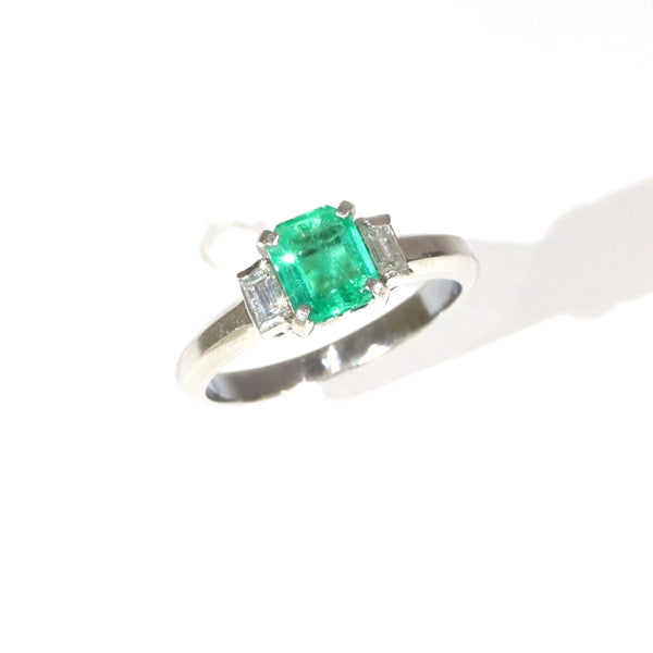 Emerald Ring Platinum Vintage Jewelry JEM-608-7