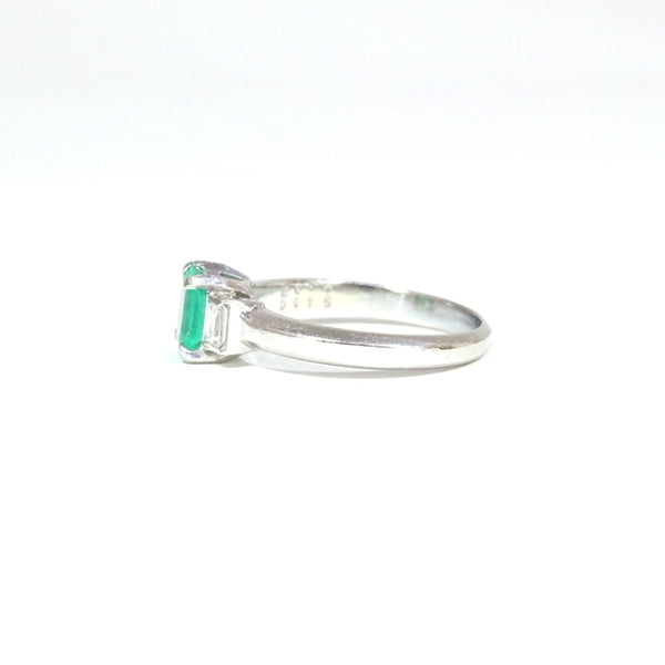 Emerald Ring Platinum Vintage Jewelry JEM-608-7