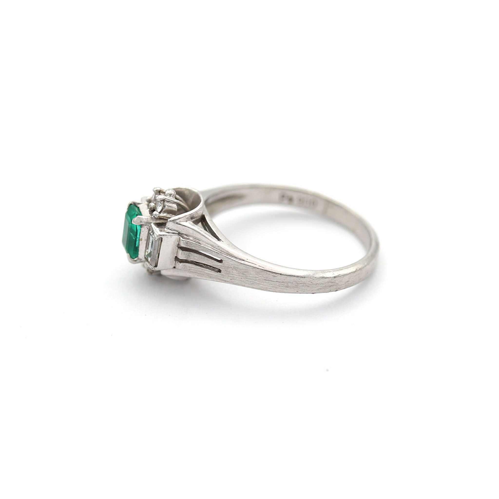 エメラルド リング プラチナ PT900 ヴィンテージ ジュエリー Estate Jewelry Japan JEM-702-6