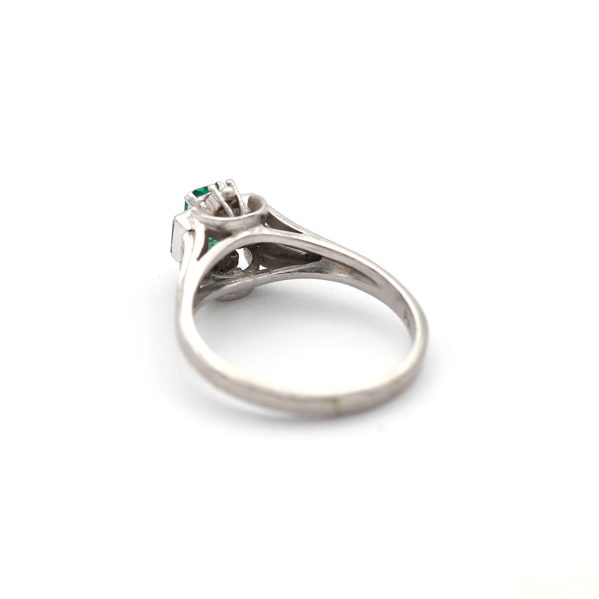 エメラルド リング プラチナ PT900 ヴィンテージ ジュエリー Estate Jewelry Japan JEM-702-6