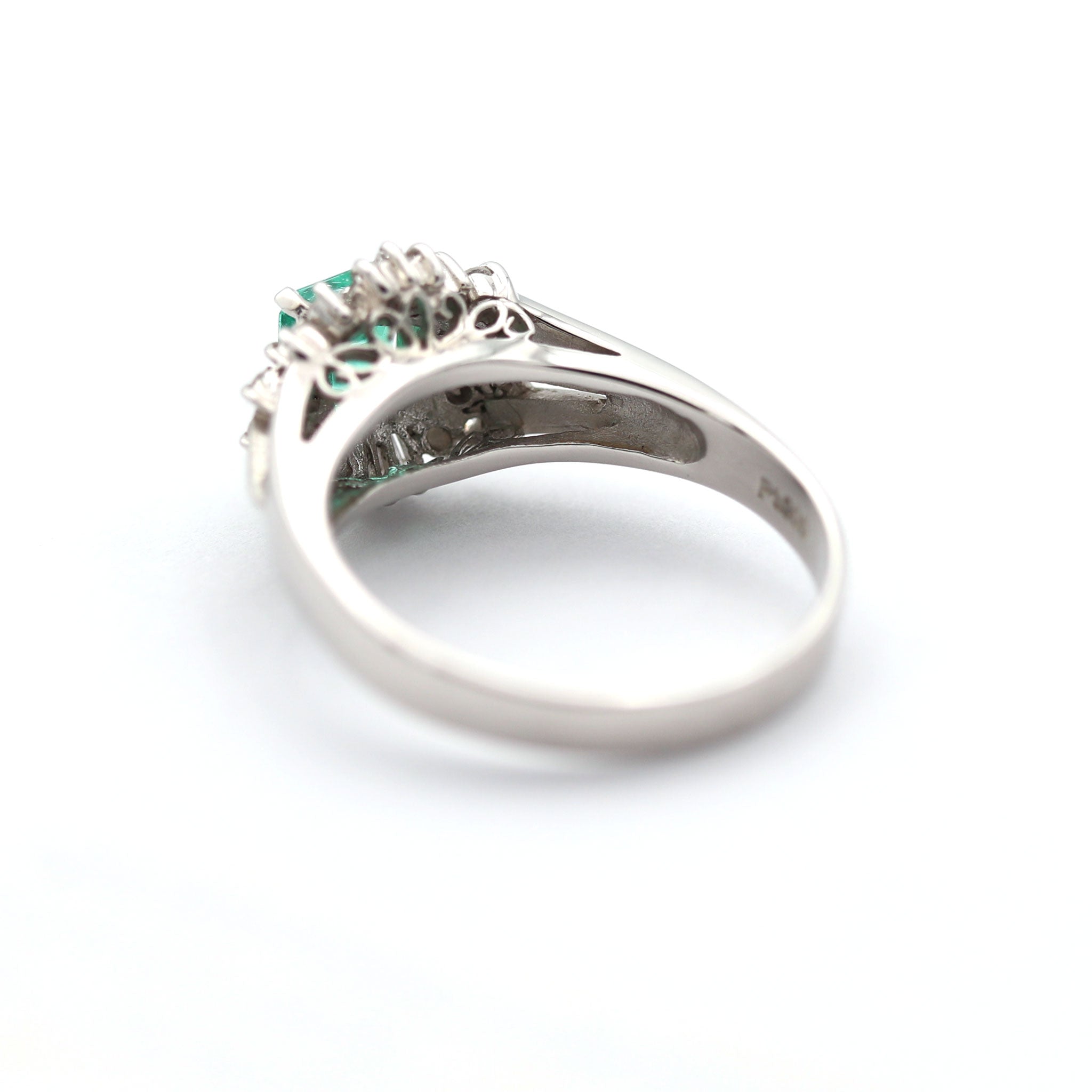 エメラルド リング プラチナ PT900 ヴィンテージ ジュエリー Estate Jewelry Japan JEM-707-9