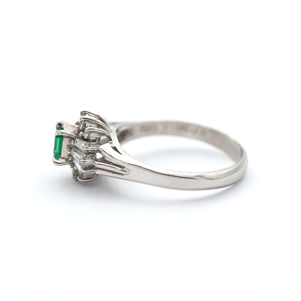 エメラルド リング プラチナ PT900 ヴィンテージ ジュエリー Estate Jewelry Japan JEM-710-1