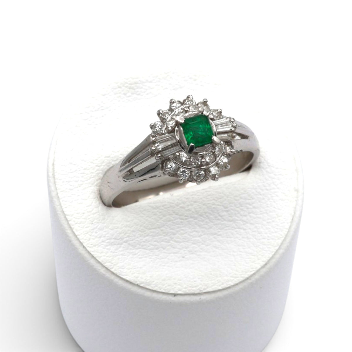 エメラルド リング プラチナ PT900 ヴィンテージ ジュエリー Estate Jewelry Japan JEM-765-4