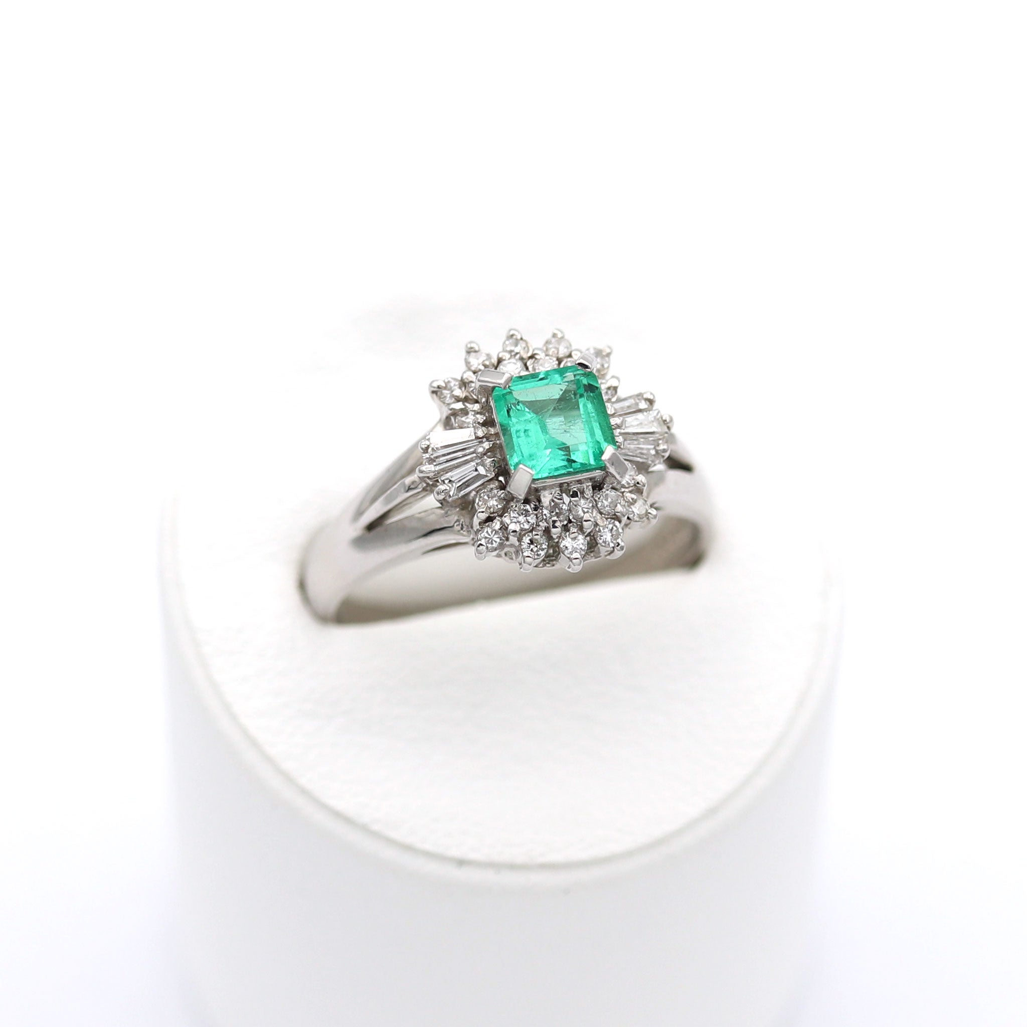 エメラルド リング プラチナ PT900 ヴィンテージ ジュエリー Estate Jewelry Japan JEM-J040-1