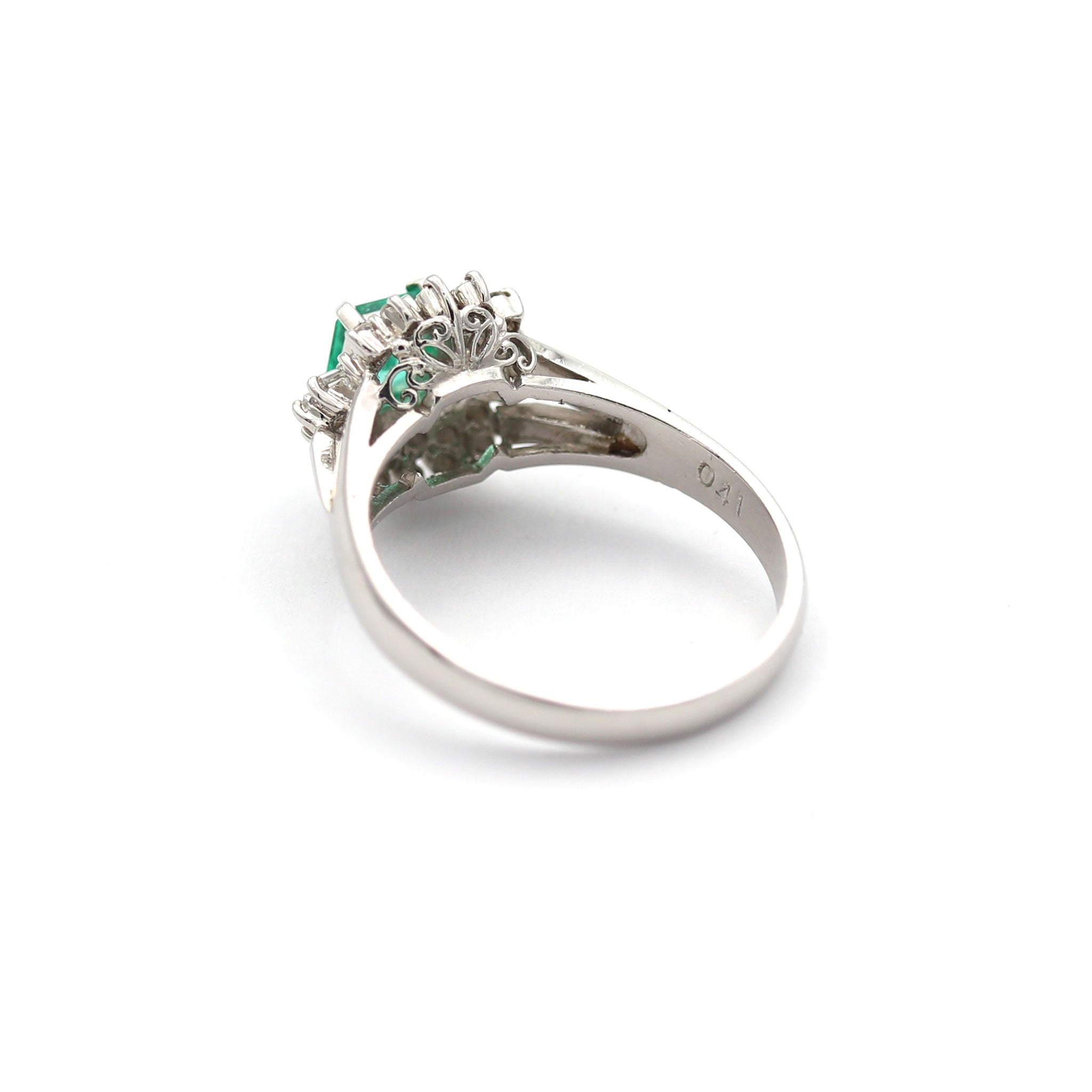 エメラルド リング プラチナ PT900 ヴィンテージ ジュエリー Estate Jewelry Japan JEM-J040-1