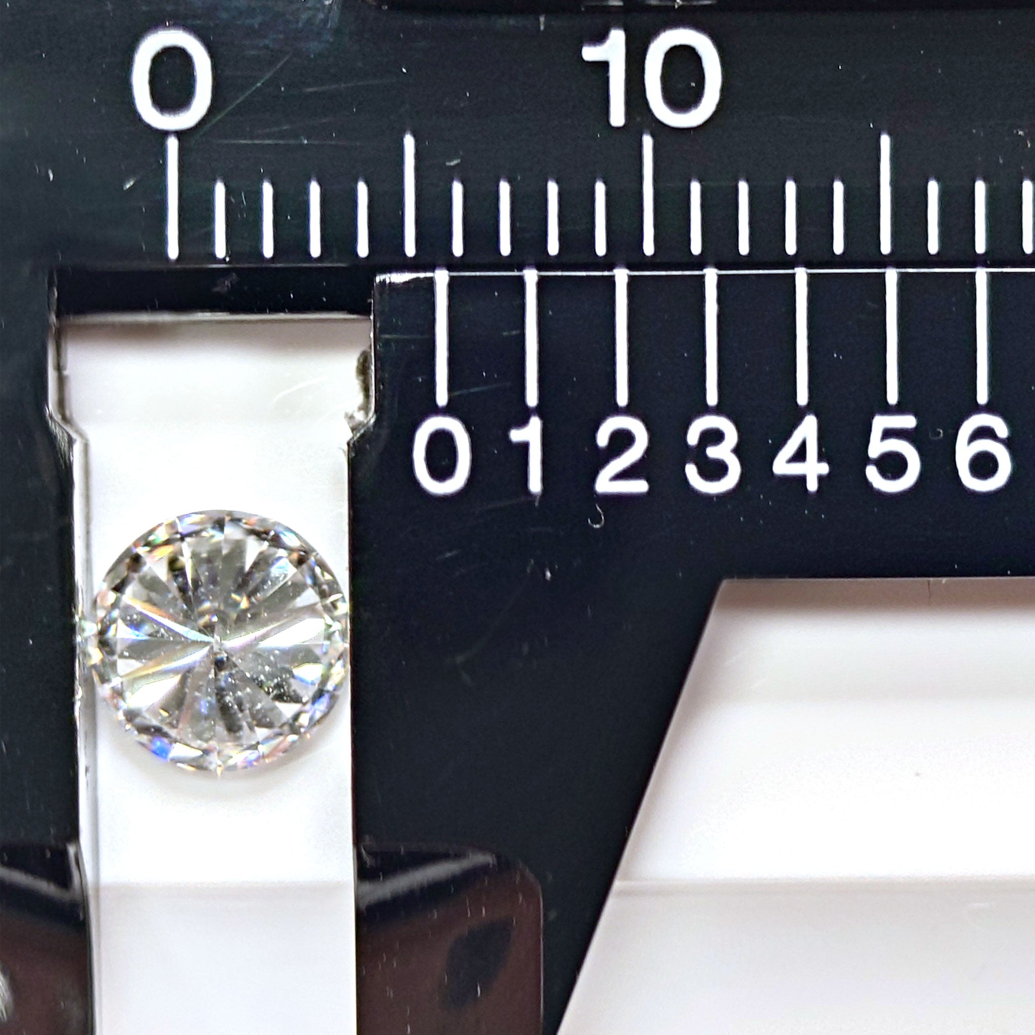 天然ダイヤモンド ルース 0.702ct ソーティング付き DIAMOND jem00048